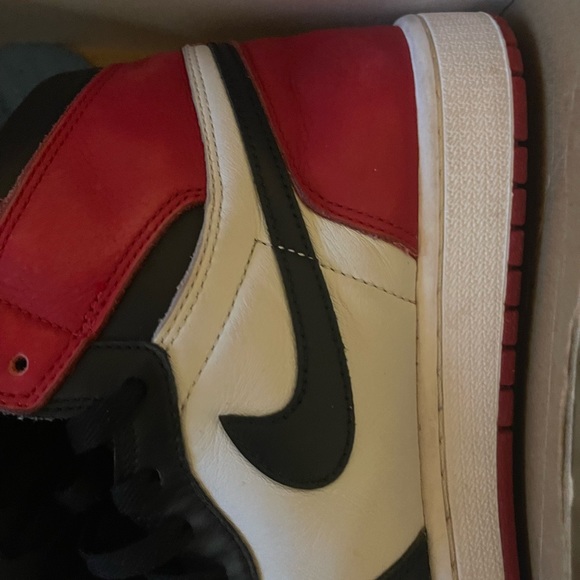 Shoess - Picture 3 of 4